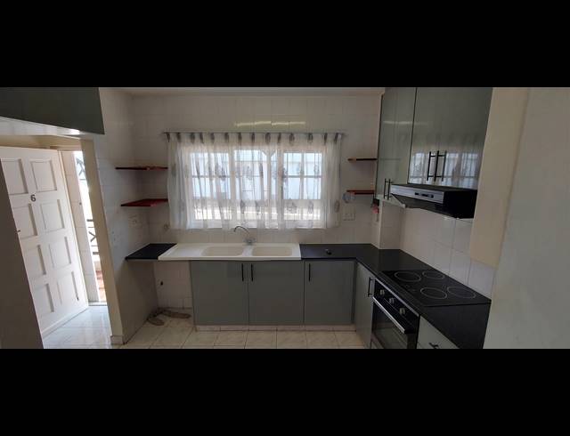 3 BEDROOM APARTMENT FOR SALE IN MANOR GARDENS